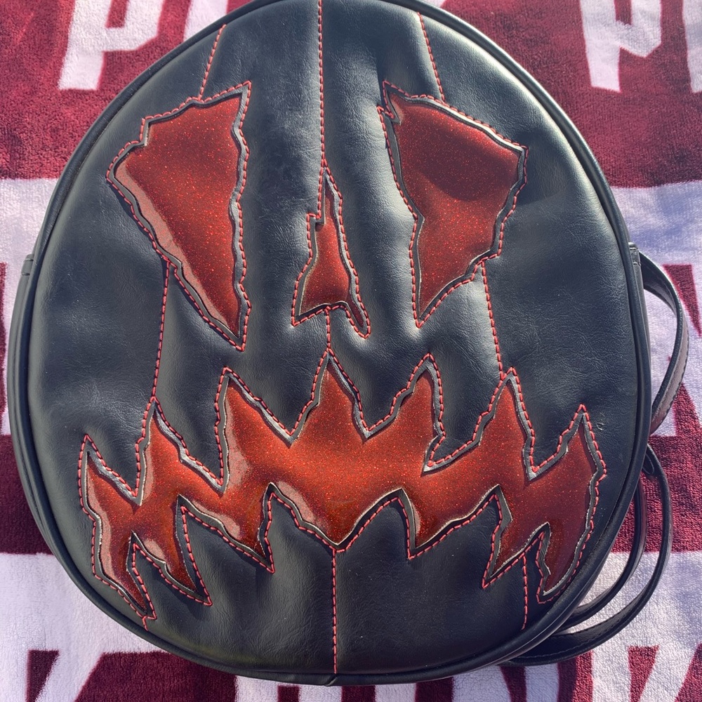 Love pain and stitches bag